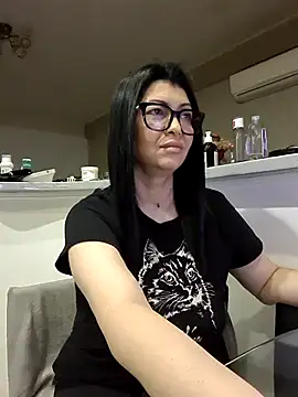 Snapshot of Milf_Abigail chatting on 10-19-25, 12:22 Milf Abigail online show from 10-19-25, 12:22