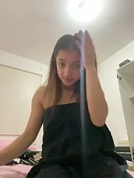 Snapshot of Alicia_ALICIA chatting on 05-05-26, 04:59 Alicia ALICIA online show from 05-05-26, 04:59