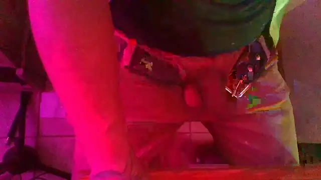 AlanDickson online show from 12-16-25, 04:28