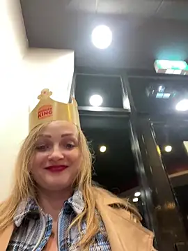 Snapshot of LadyTatiana_Madam chatting on 01-10-25, 09:31 LadyTatiana Madam online show from 01-10-25, 09:31