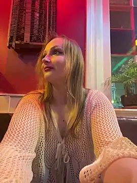 Snapshot of LadyTatiana_Madam chatting on 03-02-25, 01:05 LadyTatiana Madam online show from 03-02-25, 01:05