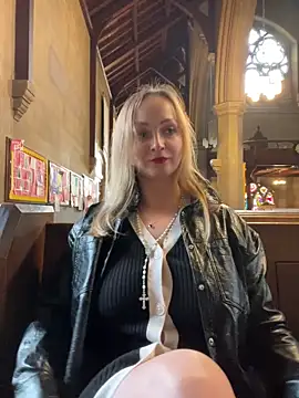 Snapshot of LadyTatiana_Madam chatting on 10-16-25, 11:44 LadyTatiana Madam online show from 10-16-25, 11:44