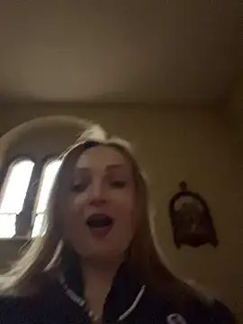 Snapshot of LadyTatiana_Madam chatting on 11-19-25, 03:23 LadyTatiana Madam online show from 11-19-25, 03:23