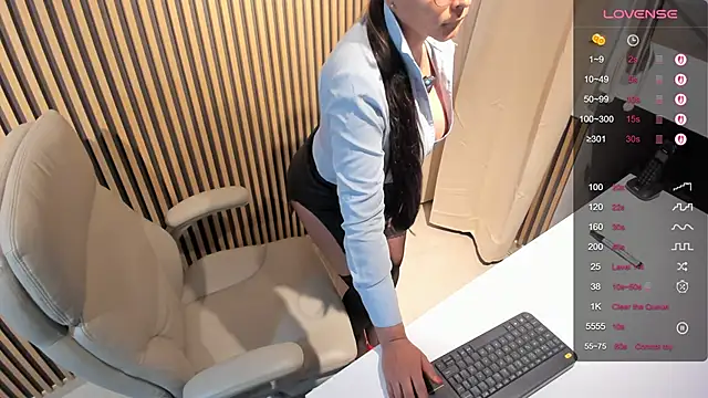 lulu 072 online show from 02-23-25, 11:14