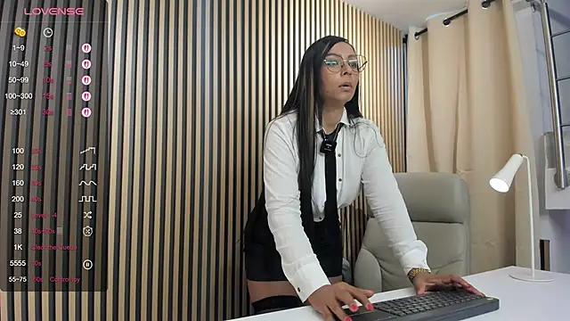 lulu 072 online show from 02-25-25, 03:27