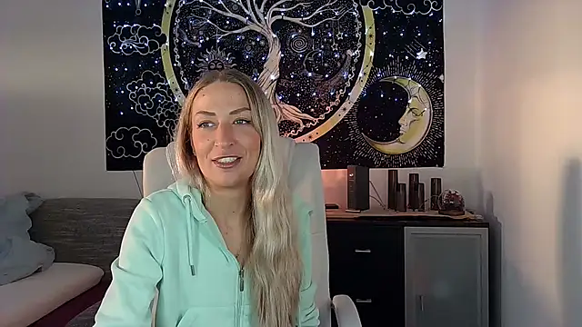 SexxyLiviaa online show from 09-29-25, 04:01