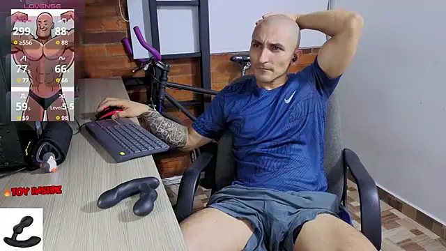 Marck Muscle online show from 04-25-26, 01:08