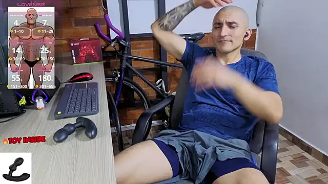 Snapshot of Marck_Muscle chatting on 05-07-26, 01:55 Marck Muscle online show from 05-07-26, 01:55