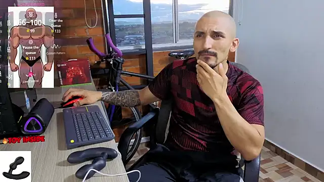 Snapshot of Marck_Muscle chatting on 05-27-26, 11:13 Marck Muscle online show from 05-27-26, 11:13