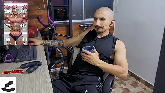 Snapshot of Marck_Muscle chatting on 06-02-26, 11:29 Marck Muscle online show from 06-02-26, 11:29
