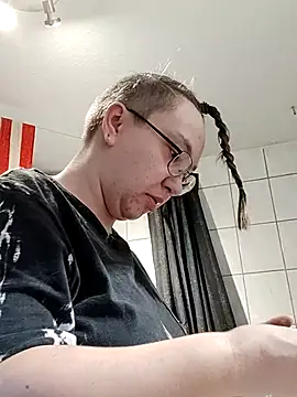 Isabella Geney online show from 03-01-26, 04:42