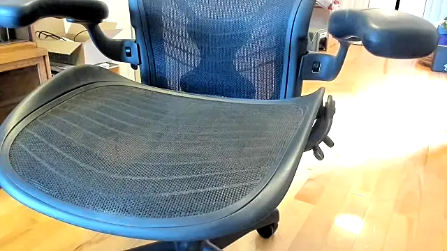 Snapshot of massive_cum chatting on 01-03-25, 04:27 massive cum online show from 01-03-25, 04:27