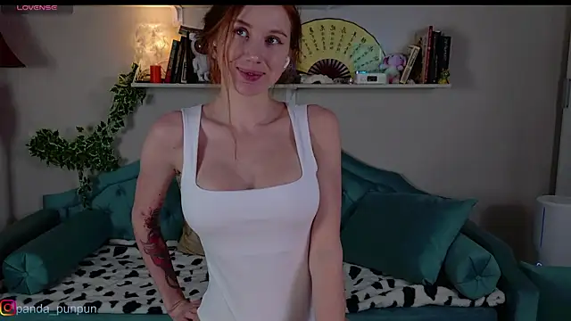 Neko Kimiko online show from 12-16-24, 12:06