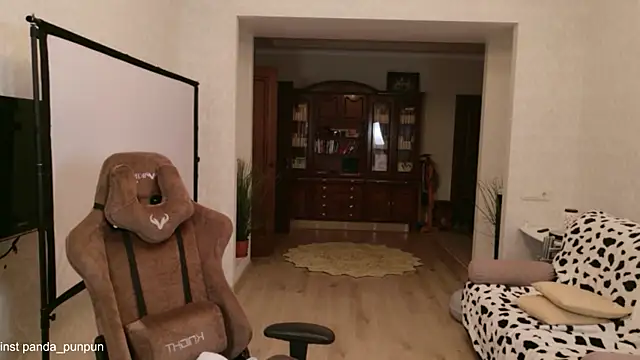 Snapshot of Neko_Kimiko chatting on 02-15-26, 02:36 Neko Kimiko online show from 02-15-26, 02:36