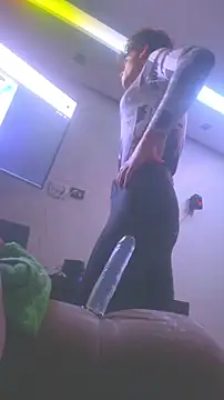 Snapshot of BodyandlegginLover chatting on 09-20-25, 07:53 BodyandlegginLover online show from 09-20-25, 07:53