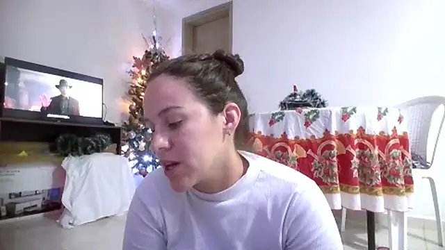 Snapshot of AURORA_FRANKLIN chatting on 12-18-25, 04:51 AURORA FRANKLIN online show from 12-18-25, 04:51