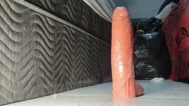 UncutToyBoy23cm online show from 02-24-26, 04:38