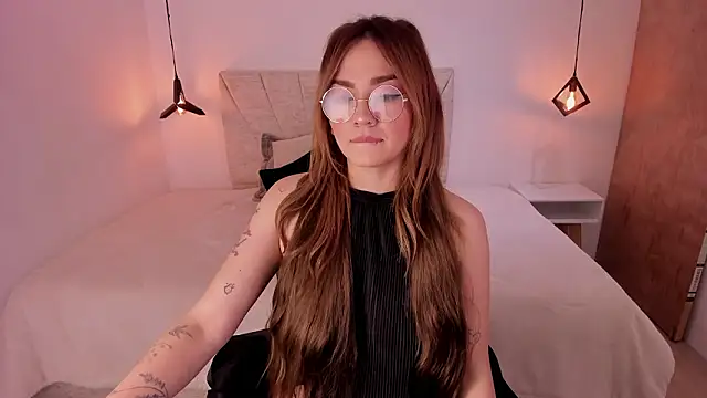 KataHot  online show from 03-04-26, 08:04