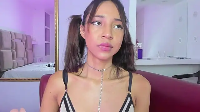 AbrilBrent online show from 12-23-24, 08:03