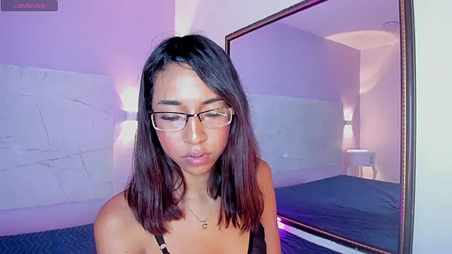 AbrilBrent online show from 12-28-24, 07:33