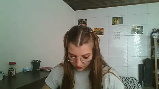 SweetyBabyDemon online show from 11-30-25, 01:37