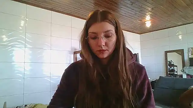 Snapshot of SweetyBabyDemon chatting on 05-11-26, 01:17 SweetyBabyDemon online show from 05-11-26, 01:17