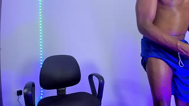 Snapshot of Master_Rimay chatting on 02-14-25, 12:51 Master Rimay online show from 02-14-25, 12:51