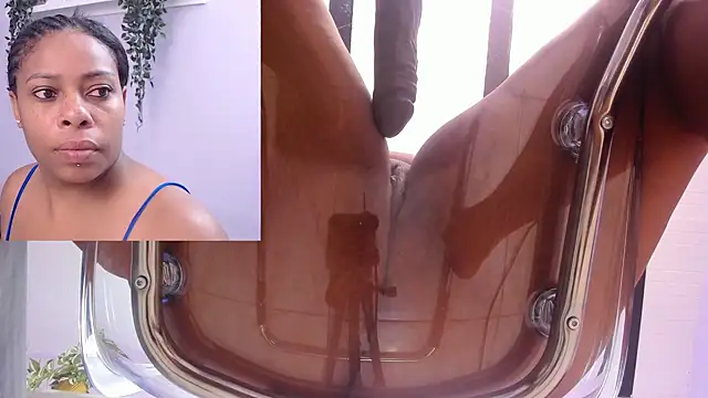 Snapshot of BrianaHazel chatting on 02-19-25, 11:46 BrianaHazel online show from 02-19-25, 11:46