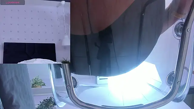 Snapshot of BrianaHazel chatting on 02-25-25, 11:33 BrianaHazel online show from 02-25-25, 11:33