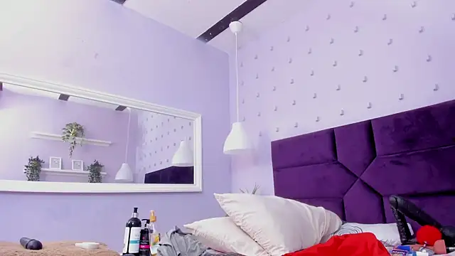 Snapshot of BrianaHazel chatting on 03-12-25, 08:08 BrianaHazel online show from 03-12-25, 08:08