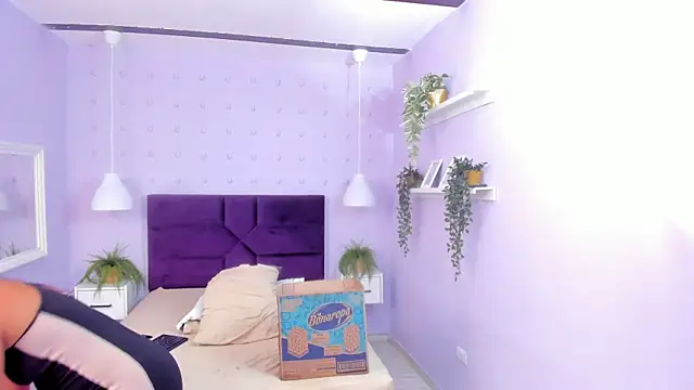 Snapshot of BrianaHazel chatting on 03-14-25, 10:49 BrianaHazel online show from 03-14-25, 10:49