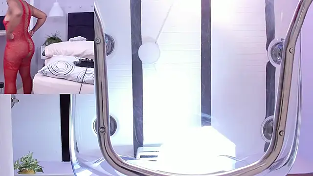 Snapshot of BrianaHazel chatting on 03-18-25, 12:38 BrianaHazel online show from 03-18-25, 12:38