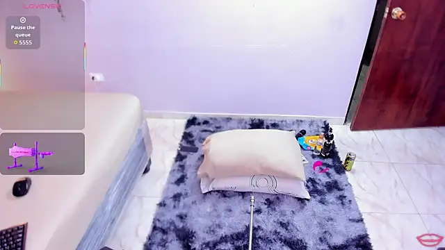 Snapshot of BrianaHazel chatting on 10-02-25, 11:45 BrianaHazel online show from 10-02-25, 11:45