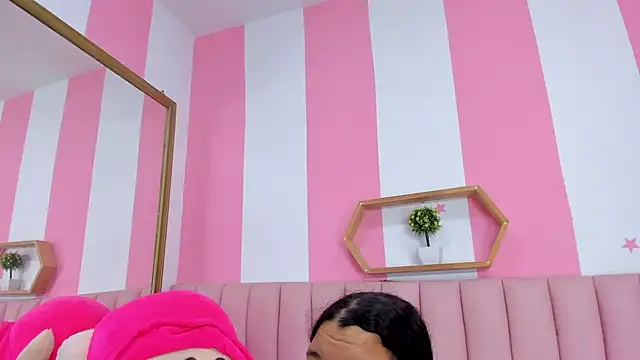 ISABELLA 020 online show from 03-05-26, 12:56