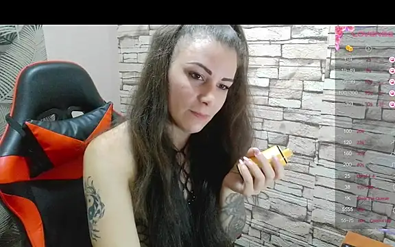 Catbaby32 online show from 11-17-25, 09:42