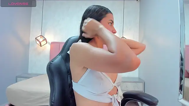 chelsyquinn online show from 04-24-26, 04:15