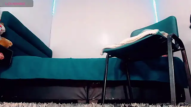 Snapshot of _Riannagarcia_ chatting on 11-25-25, 03:06 Riannagarcia online show from 11-25-25, 03:06