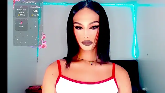 Snapshot of _Riannagarcia_ chatting on 12-15-25, 10:47 Riannagarcia online show from 12-15-25, 10:47