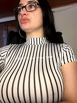 preetypeach online show from 01-11-26, 09:09