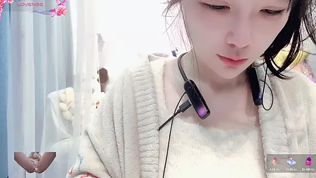 AKiKi711 online show from 03-18-25, 03:09