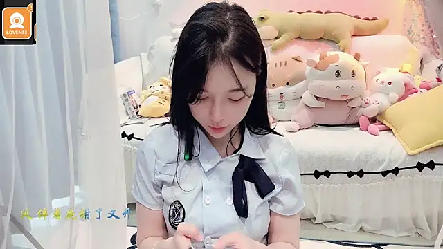 AKiKi711 online show from 09-26-25, 04:16