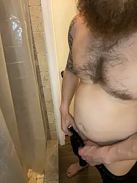 Snapshot of whitehammer94u chatting on 01-14-25, 04:57 whitehammer94u online show from 01-14-25, 04:57