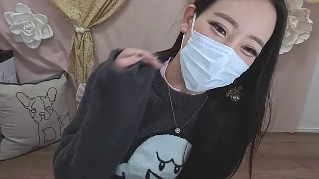 Snapshot of Ema_japanese chatting on 02-12-25, 11:09 Ema japanese online show from 02-12-25, 11:09