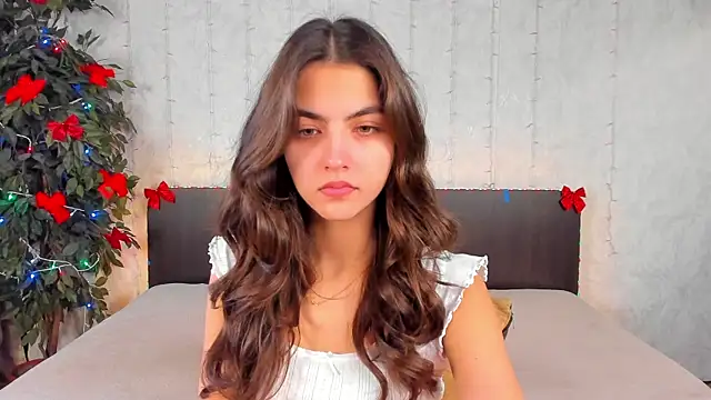 Milana Crystal  online show from 01-15-25, 08:09