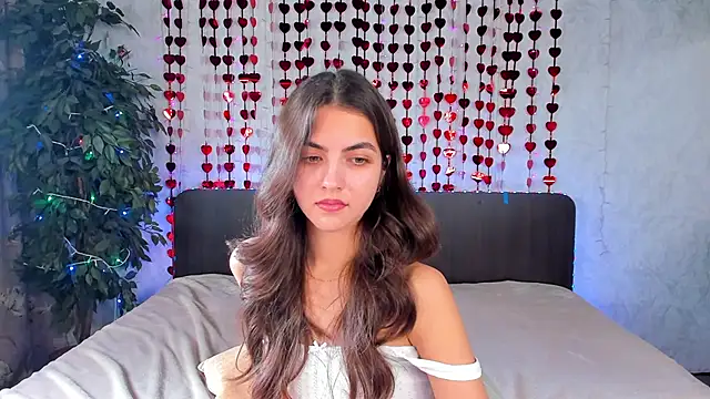 Milana Crystal  online show from 02-04-25, 11:16