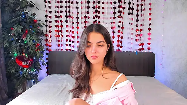 Milana Crystal  online show from 02-07-25, 11:23