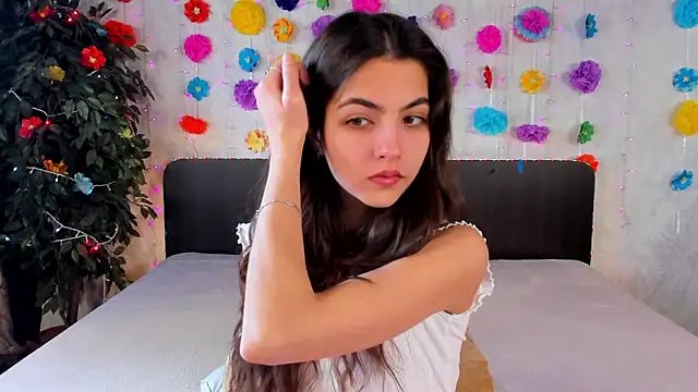 Milana Crystal  online show from 03-20-25, 08:20