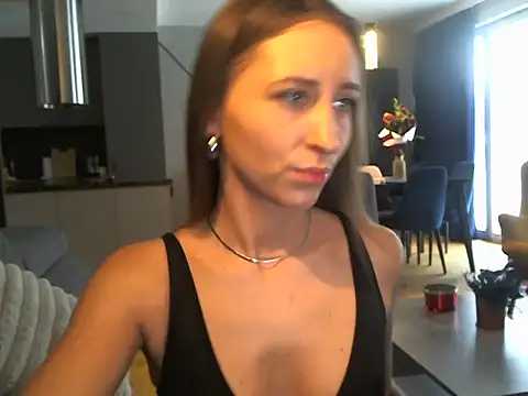 Snapshot of mistress_kassi chatting on 01-14-26, 01:06 mistress kassi online show from 01-14-26, 01:06