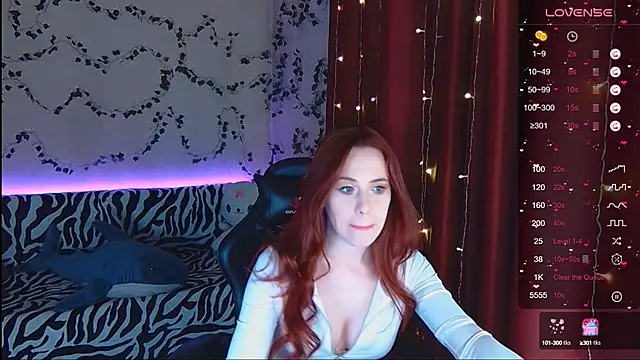 Snapshot of Sidney_blush chatting on 02-20-25, 05:07 Sidney blush online show from 02-20-25, 05:07
