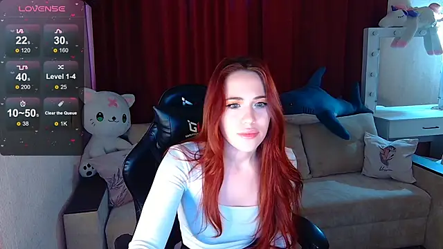 Snapshot of Sidney_blush chatting on 10-30-25, 03:52 Sidney blush online show from 10-30-25, 03:52